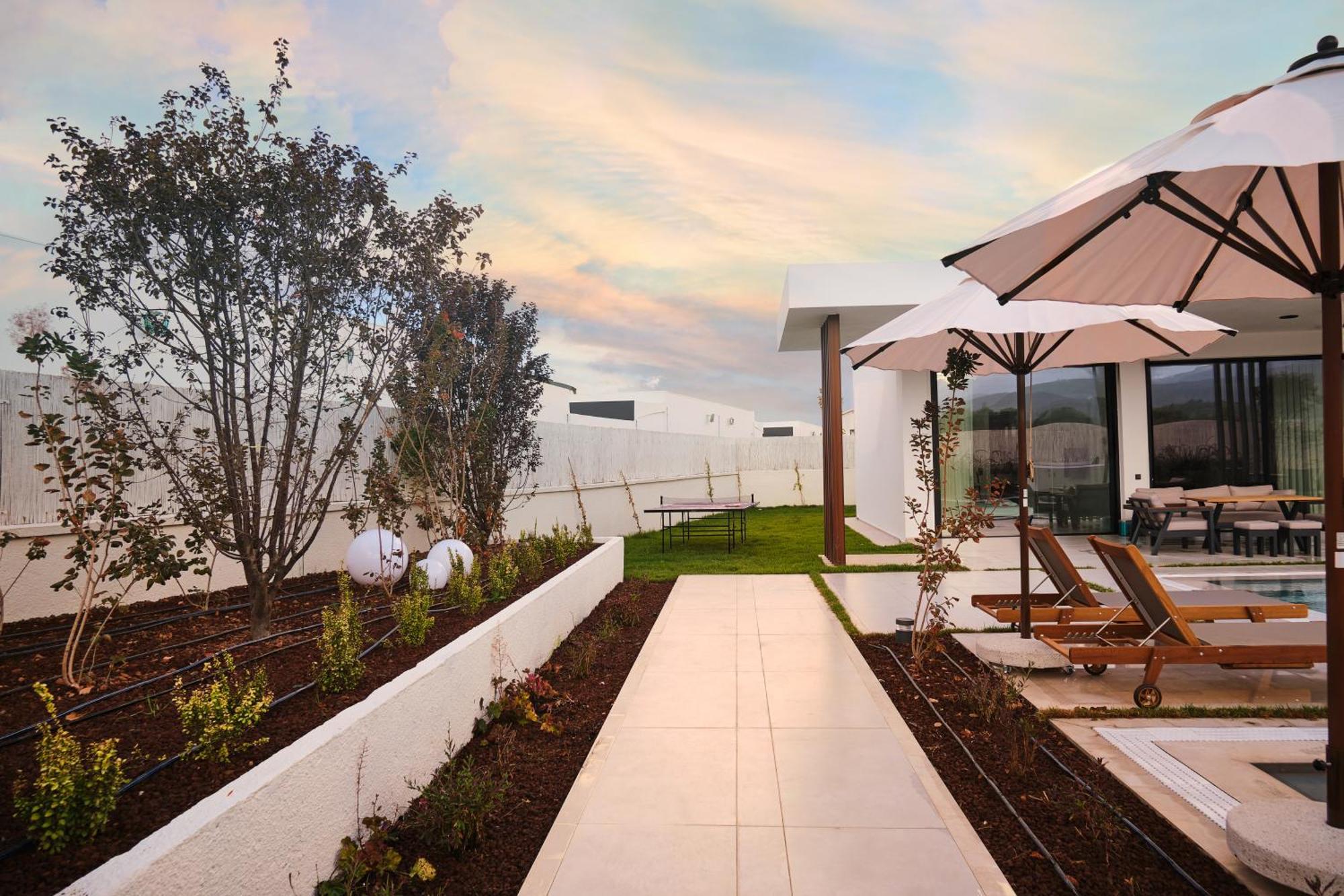 Villa Ashta / Color Block Fethiye